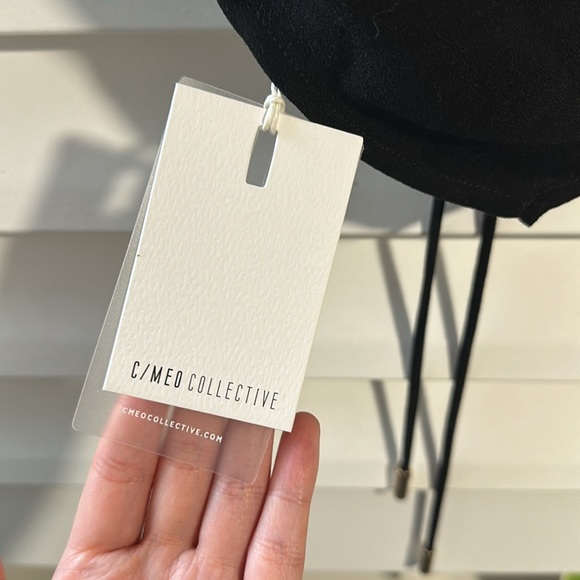 C/MEO Your only one black backless tie tank top - Picture 6 of 8